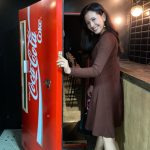 【駅チカ】「恵比寿食堂 美星」コカ･コーラの自販機を開けると、飲兵衛にはたまらないメニューばかり♡